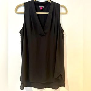 Vince Camuto Black Sleeveless Blouse. Size Medium.
